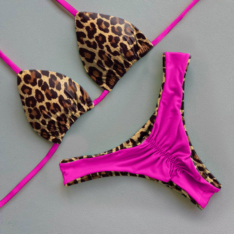 Conjunto de bikini con bloques de color y estampado de leopardo