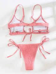 Bikini de color liso con pliegues huecos 