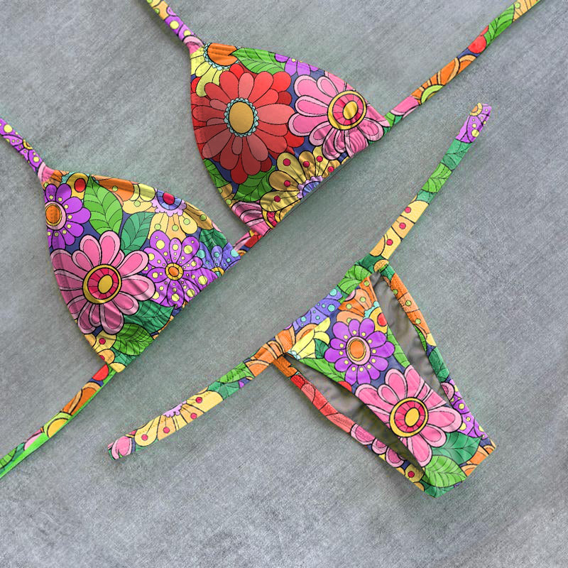 Conjunto de bikini moderno con estampado floral