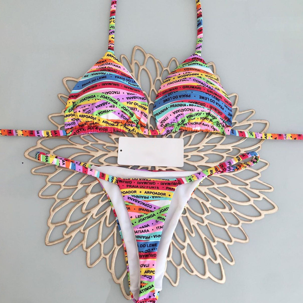 Bikini dividido con estampado de letras 