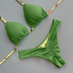 Conjunto de bikini con estampado de aguacate