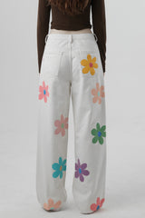 High Waist Jeans mit Blumen - Weiß