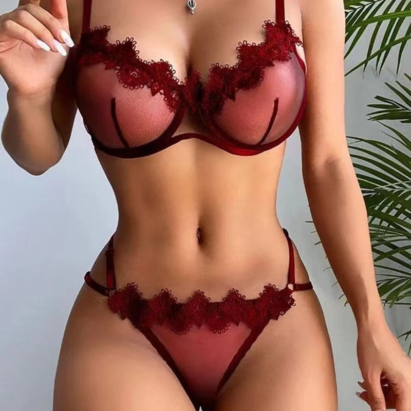 Conjunto de bralette push up de tres puntos con bordado de encaje