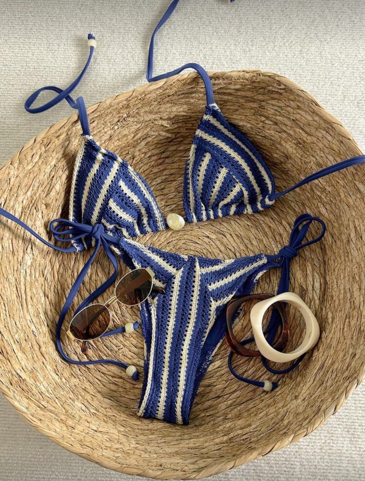 Trendy striped color contrast bikini