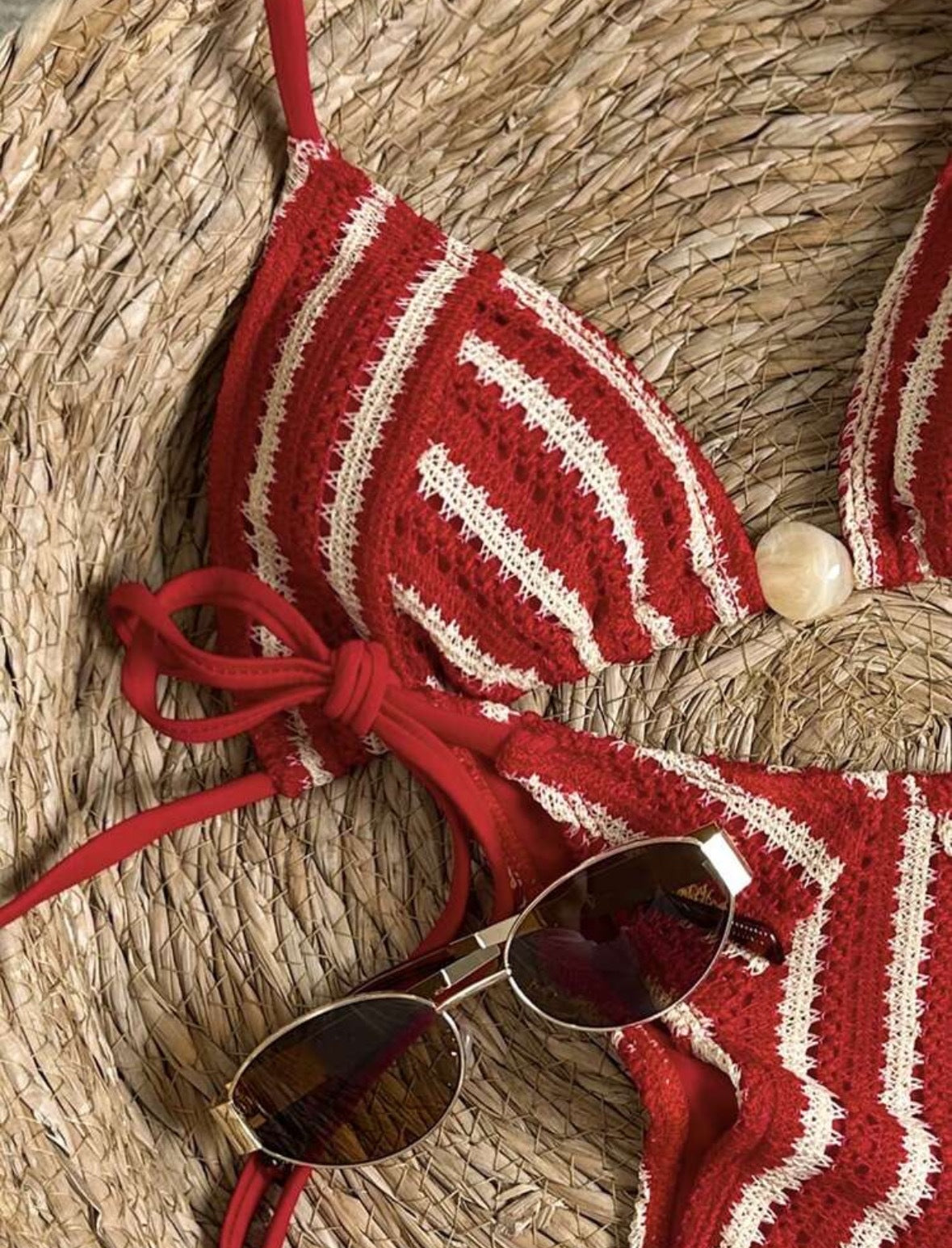 Trendy striped color contrast bikini
