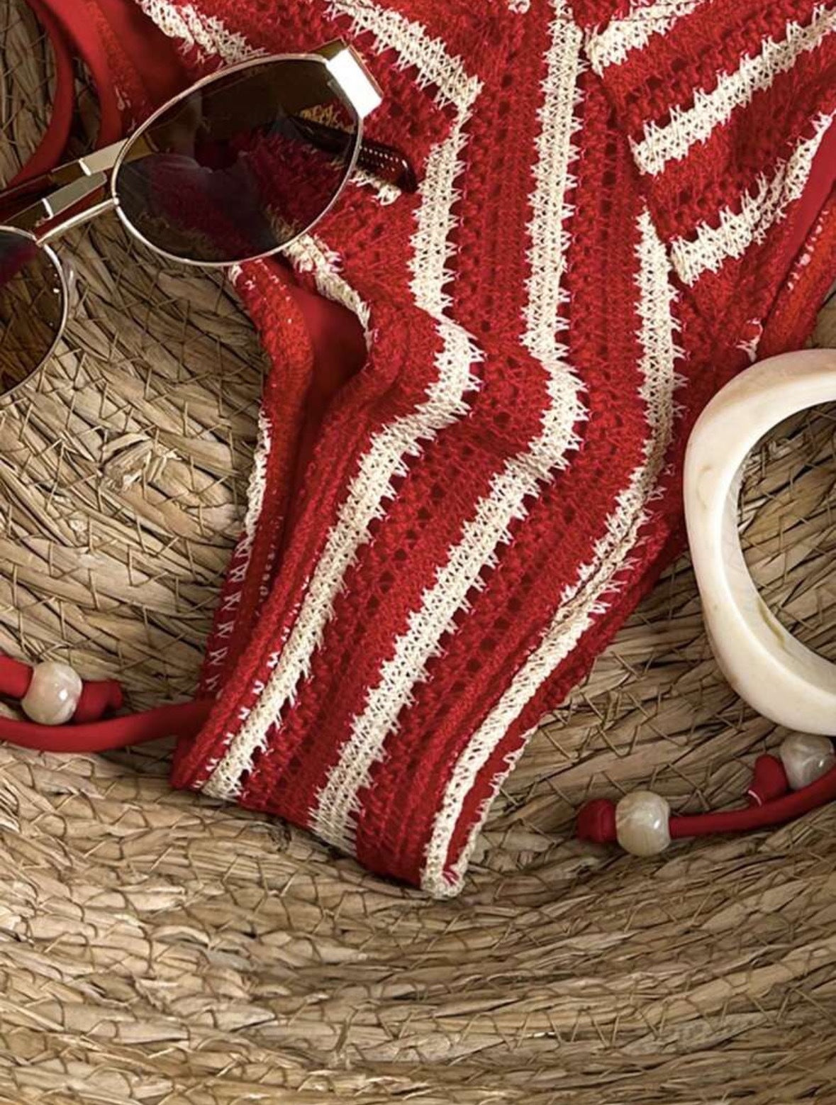 Trendy striped color contrast bikini