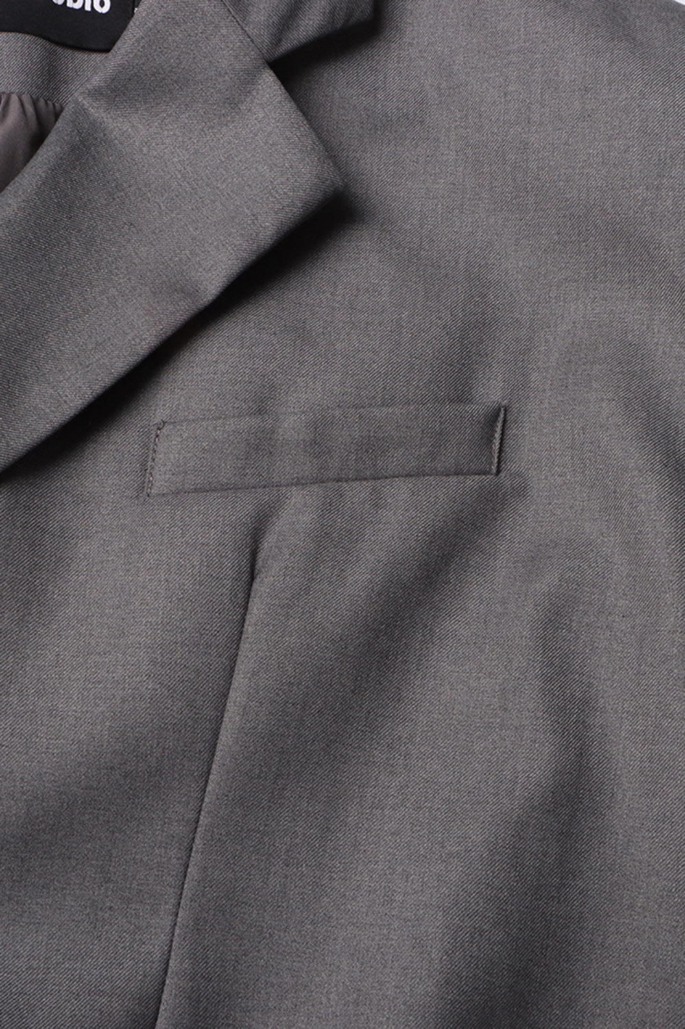 Blazer mit unregelmäßigem Verschluss – Grau