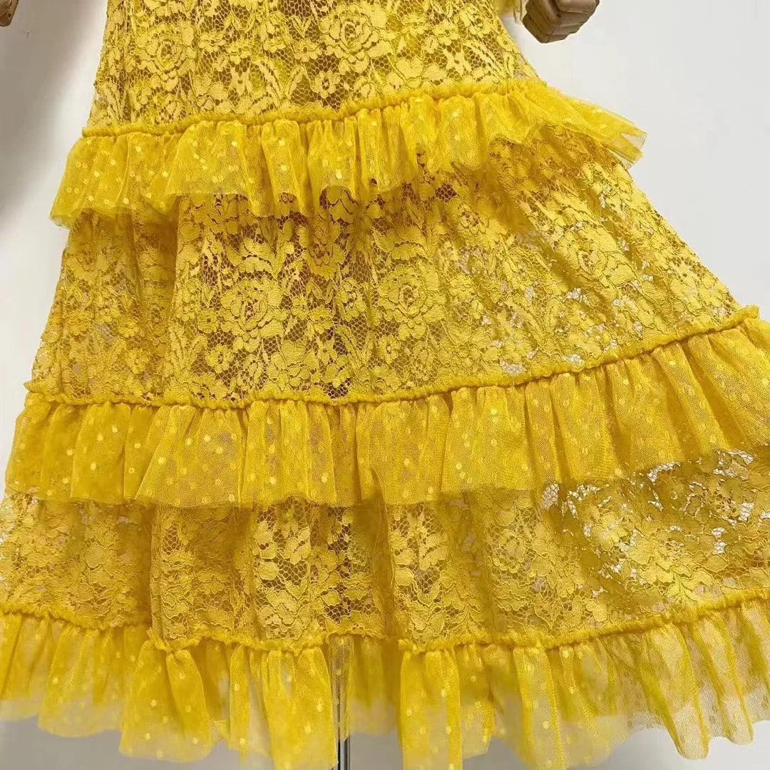 VESTIDO MÁXIMO TEXTURIZADO AMARILLO CON MANGAS LARGAS