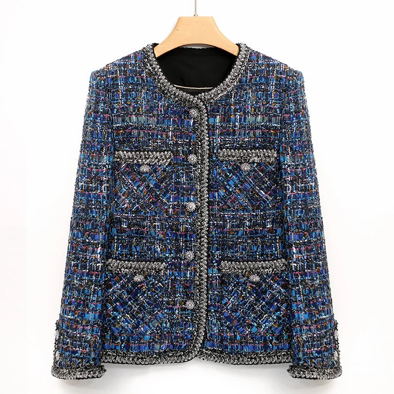 Chaqueta de tweed azul para mujer: un clásico de alta sociedad