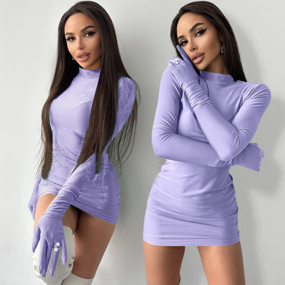 YASU EINFARBIGES MINIKLEID MIT LANGEN ÄRMELN und HANDSCHUHEN