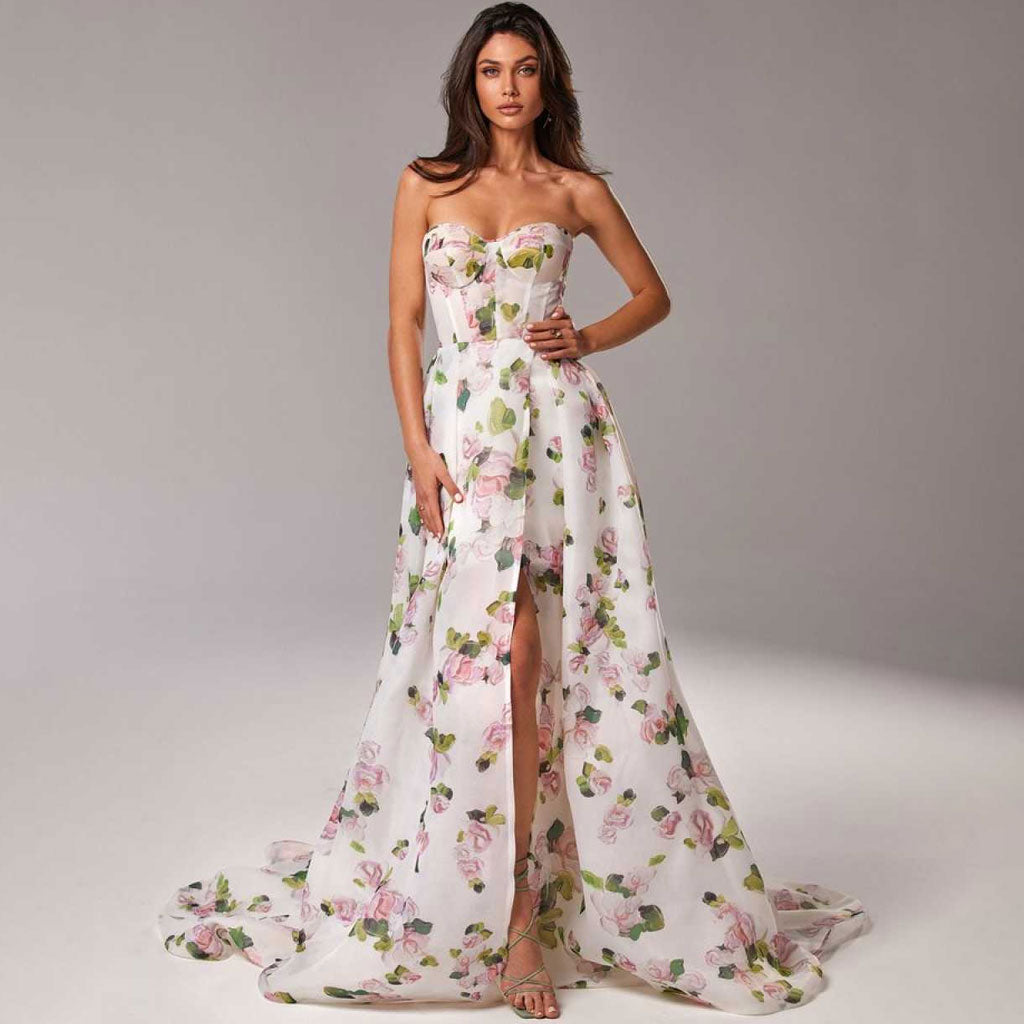 Vestido de noche largo con abertura y corsé sin tirantes con escote en forma de corazón y estampado floral Bloom