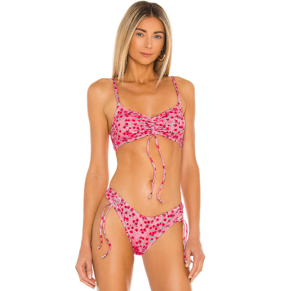 Traje de baño de bikini brasileño de dos piezas con lazo de corte alto y estampado floral estilo bohemio