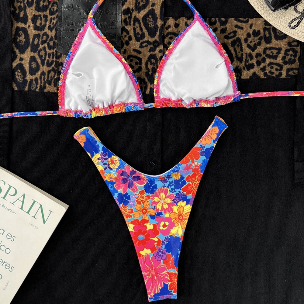 Traje de baño de bikini brasileño de dos piezas con estampado floral estilo bohemio, de pierna alta, fruncido y descarado.