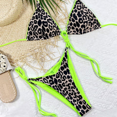 Brasilianischer zweiteiliger Bikini-Badeanzug mit Leopardenmuster und Triangel-Schnitt