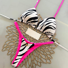 Bikini dividido con estampado de cebra y personalidad informal