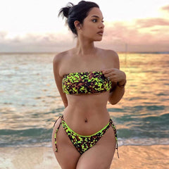 Brasilianischer zweiteiliger Bikini-Badeanzug mit Camouflage-Print und Schnürung