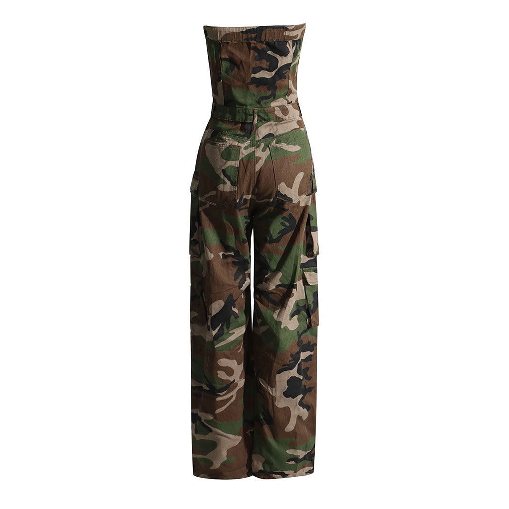 Trägerloser Jeans-Jumpsuit mit Camouflage-Print und Cargo-Tasche vorne und weitem Bein