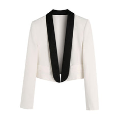 Blazer corto elegante con solapa en contraste, cuello chal y hombreras - Blanco