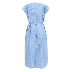 Classic Round Neck Short Sleeve Tie Waist Wavy Pleated Midi Dress