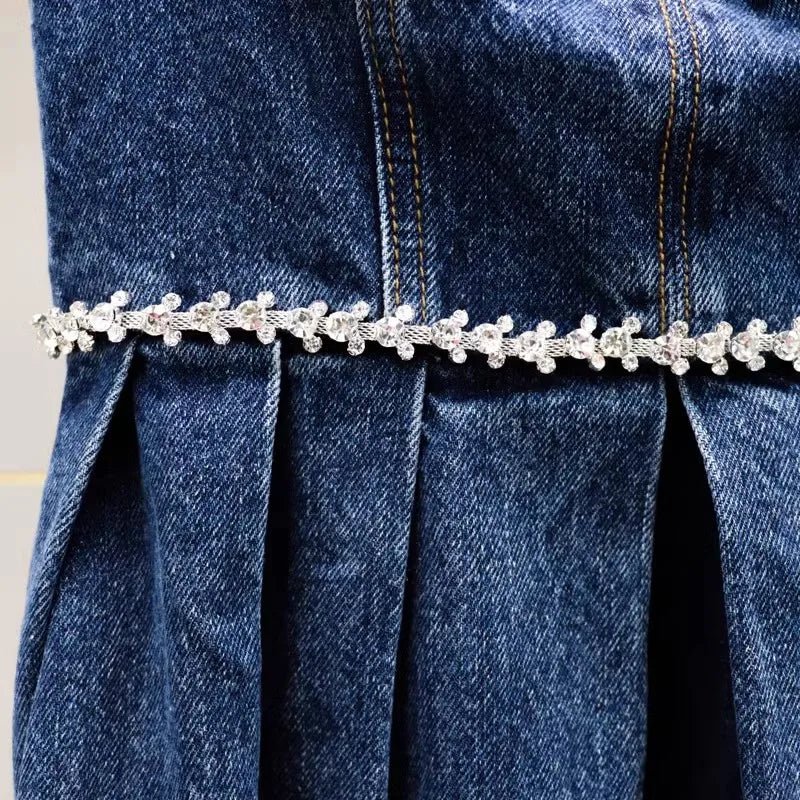 Diamond Denim-Minikleid mit herzförmigem Ausschnitt und Spaghettiträgern