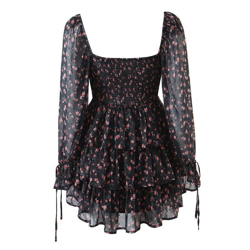 Vestido corto con mangas de obispo, escote corazón, encaje y estampado floral - Negro