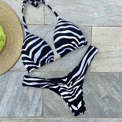 Entspannter Bikini mit Zebra-Print