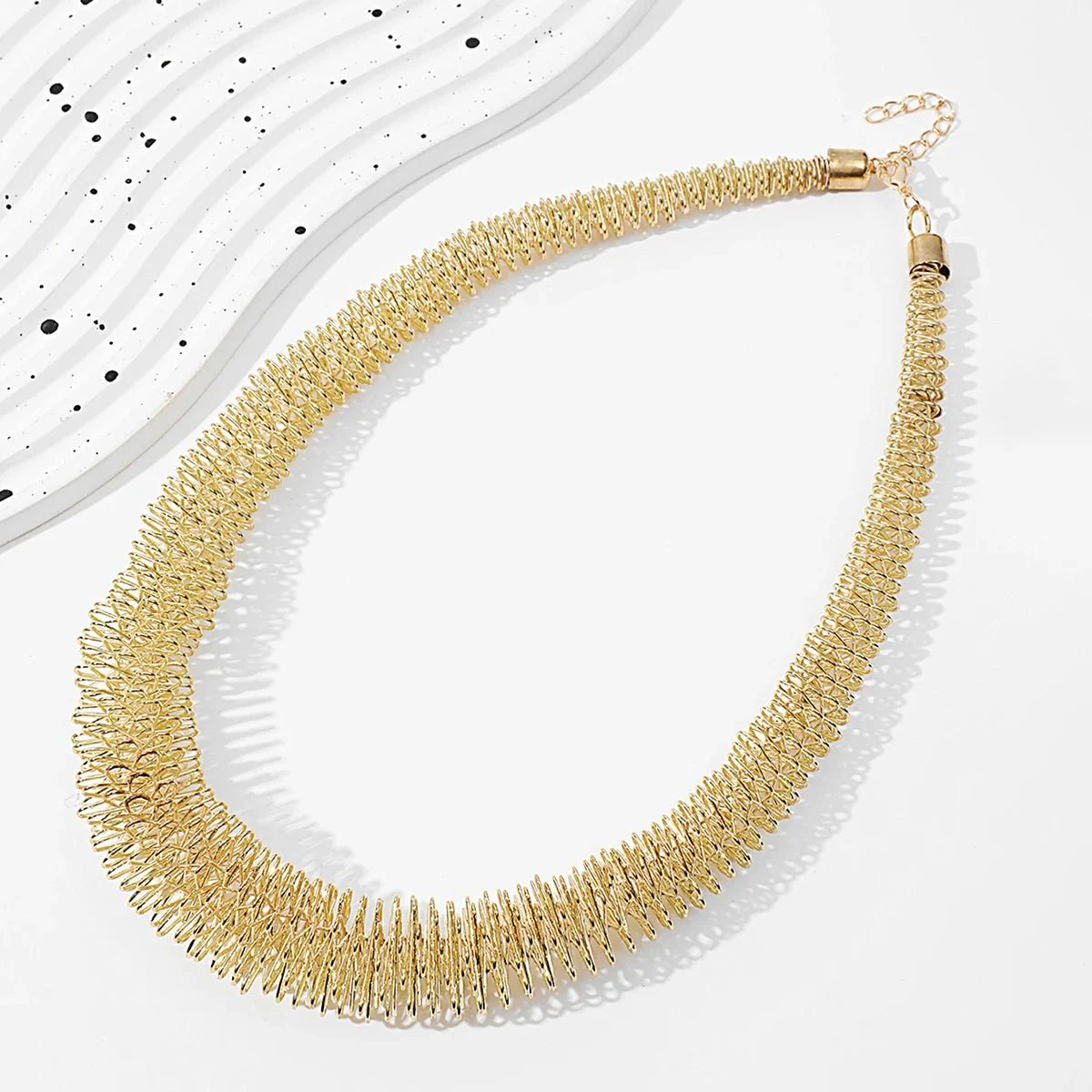 Eco-Friendly Gold Braided Mesh Choker Necklace - Hypoallergenic Stainless Steel