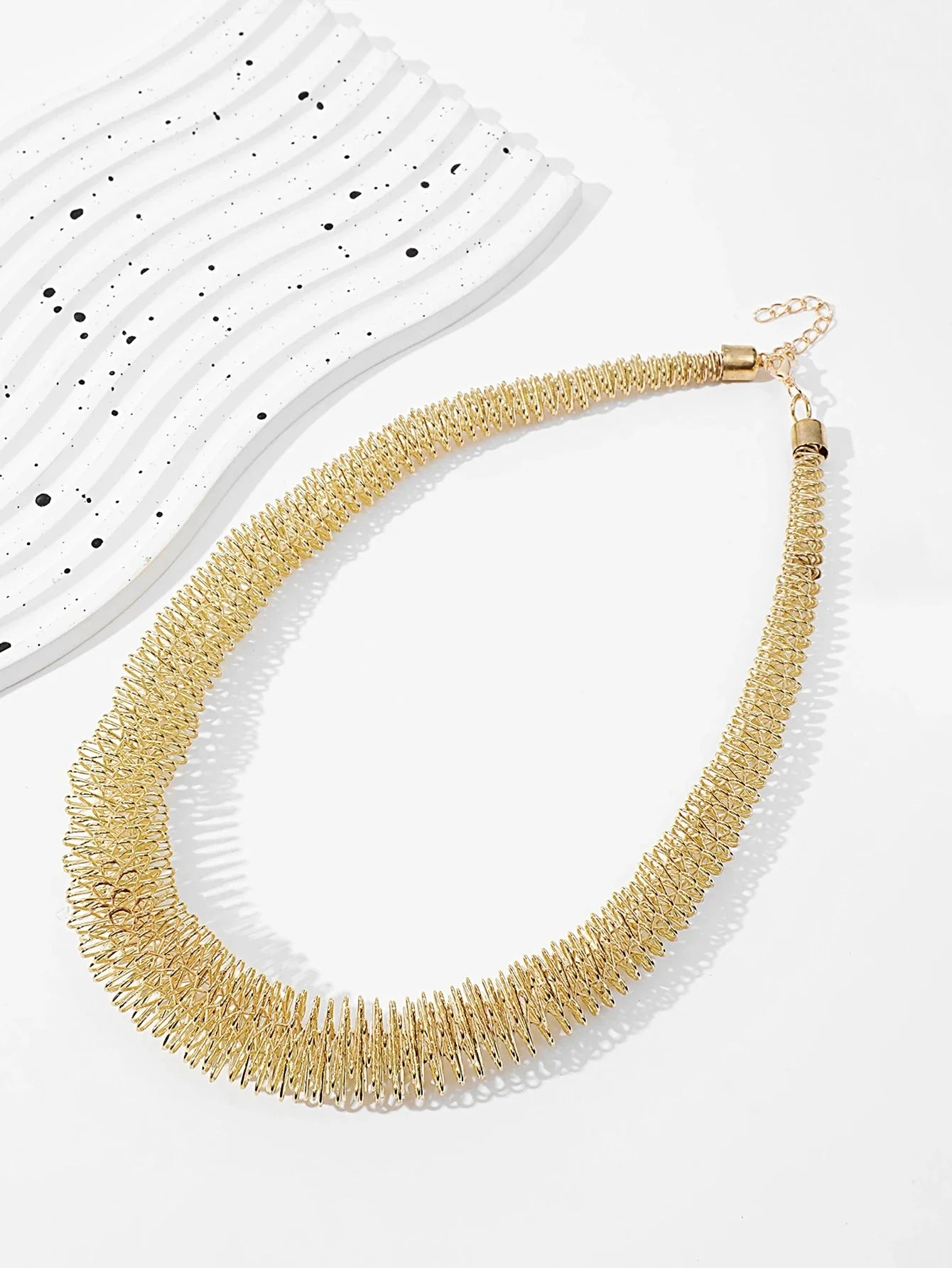 Eco-Friendly Gold Braided Mesh Choker Necklace - Hypoallergenic Stainless Steel