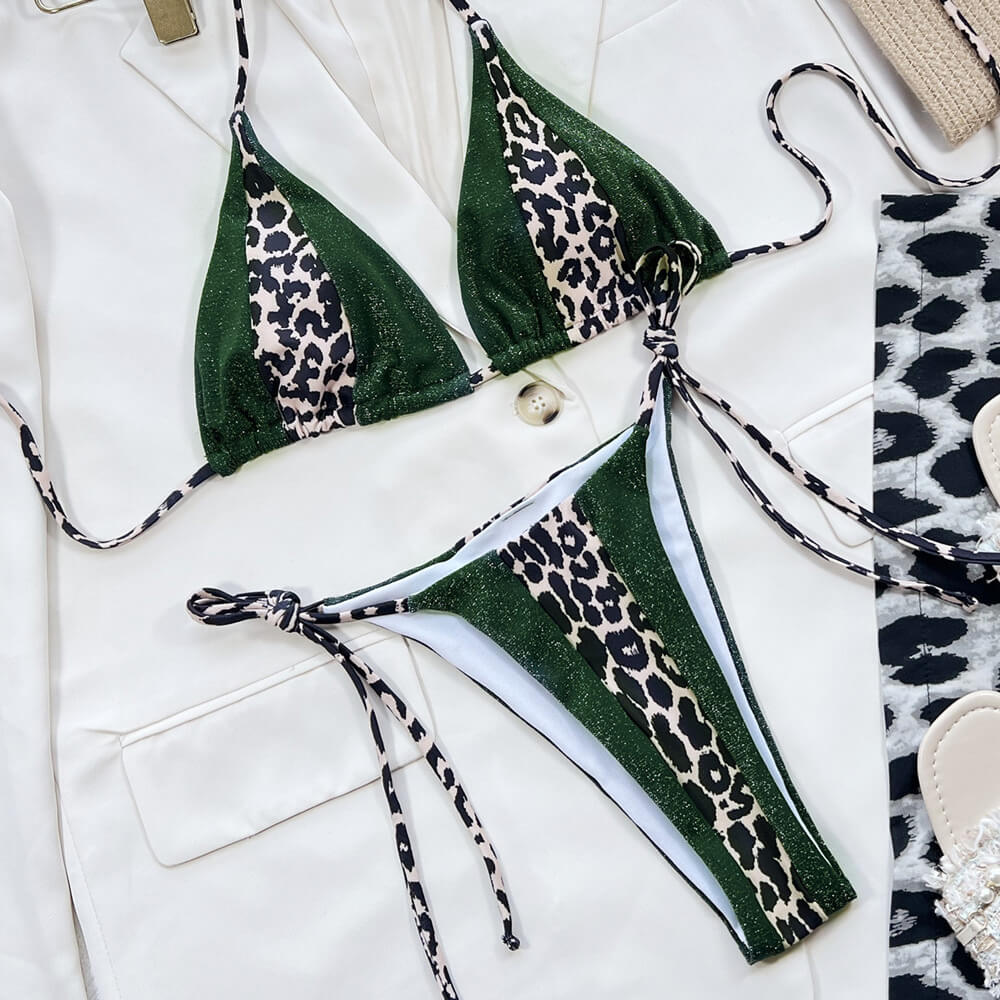 Traje de baño bikini brasileño de dos piezas con estampado de leopardo y lazo con purpurina