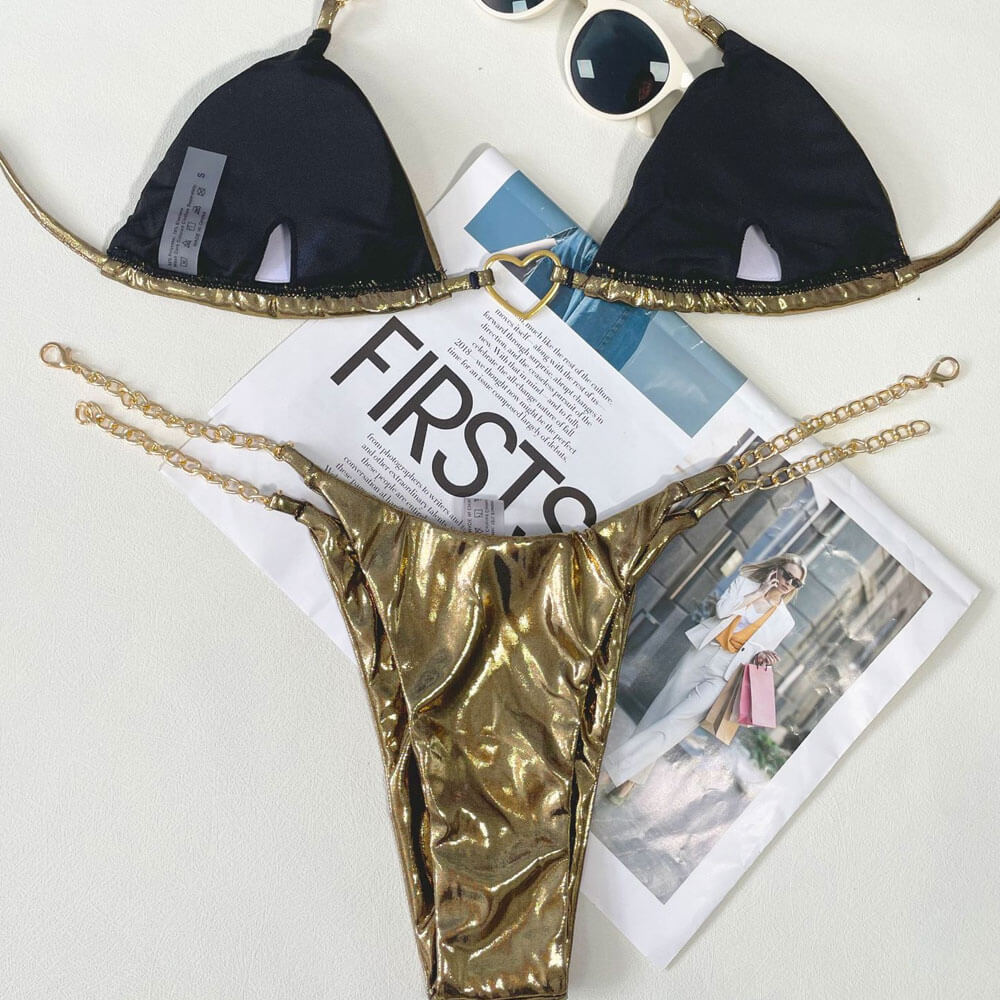 Brasilianischer zweiteiliger Bikini-Badeanzug mit glänzender Metallic-Kette und dreieckigem Design