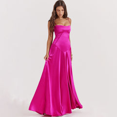 Aufwendiges Maxi-Abendkleid aus seidigem Satin mit quadratischem Ausschnitt und Schnürung am Rücken, tiefer Taille und ausgestelltem Saum