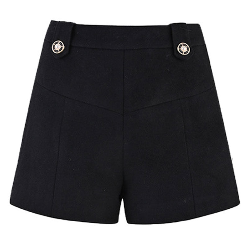 Minimalistische Shorts aus Wollmischung mit hoher Taille und Perlenknöpfen