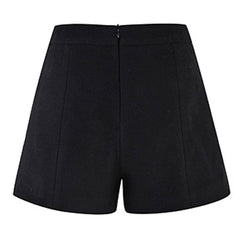 Shorts minimalistas de mezcla de lana con cintura alta y botones adornados con cuentas