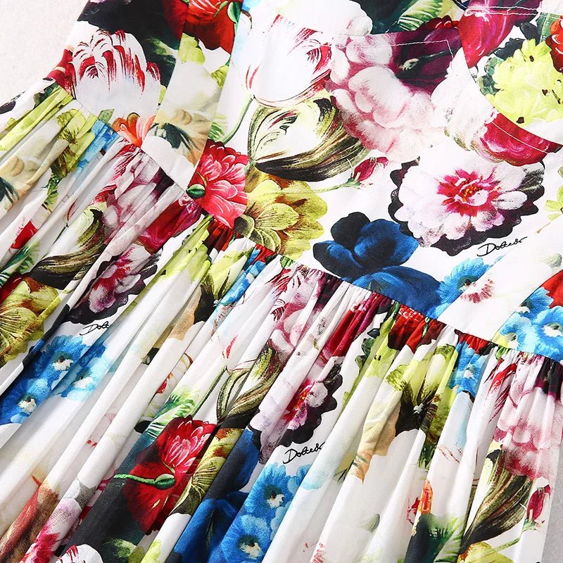 Korsettkleid mit nächtlichem Blumenmuster