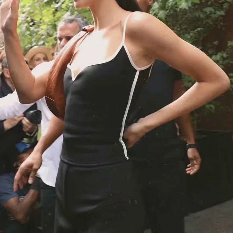 KENDALL Black CROP TOP