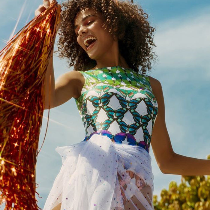 Traje de baño brasileño de una pieza con cuello alto y estampado de mariposas Refresh