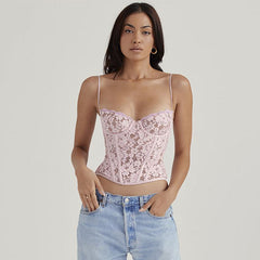 Top corto con corsé de encaje floral y tirantes finos con escote romántico en forma de corazón - Rosa