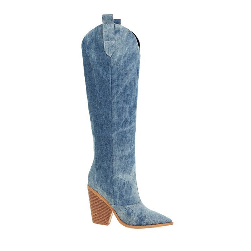 Sassy Kniehohe Westernstiefel aus Denim mit spitzer Zehenpartie und kubanischem Absatz - Blau