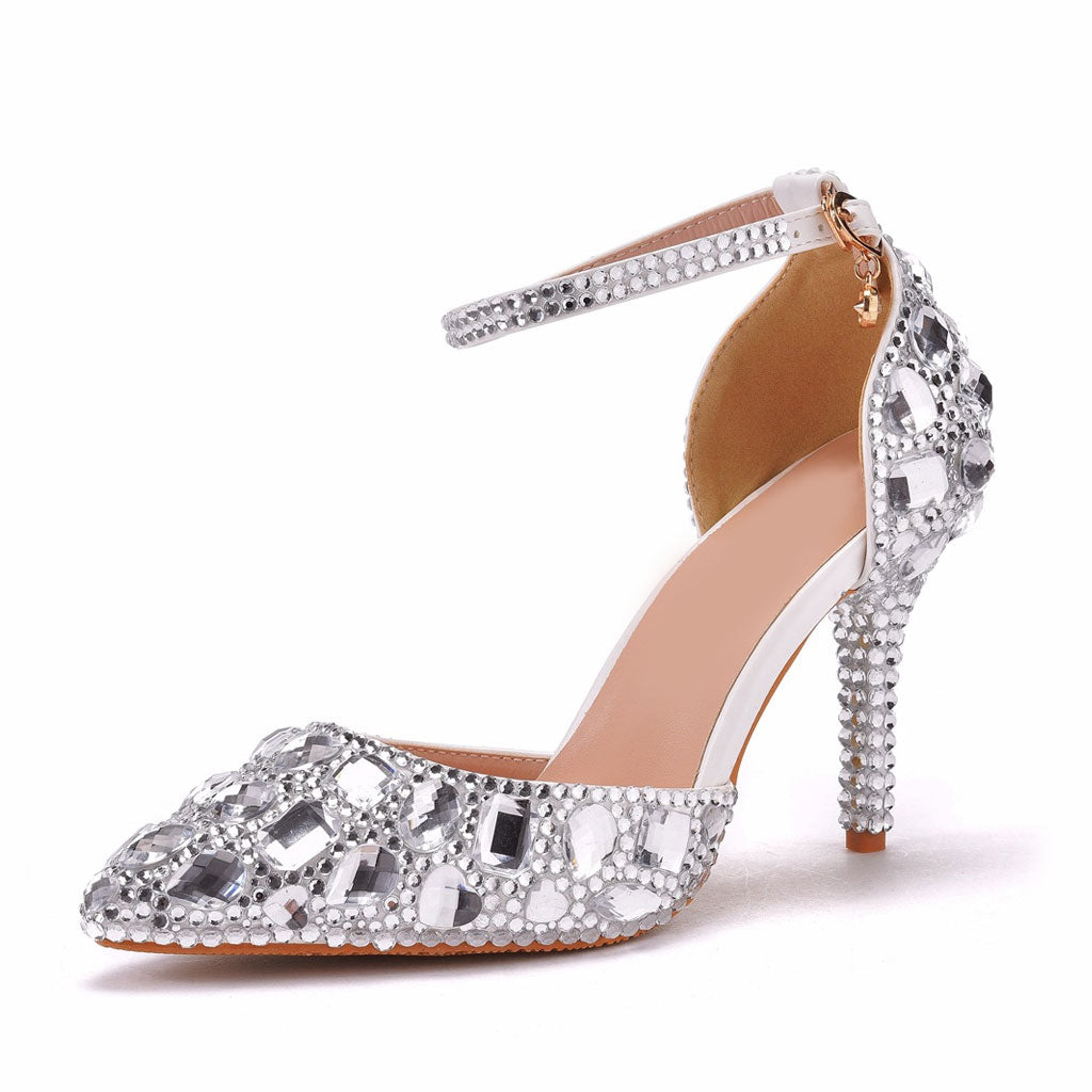 Glitzernde, Strassverzierte Stiletto-Pumps mit Knöchelriemen - Weiß