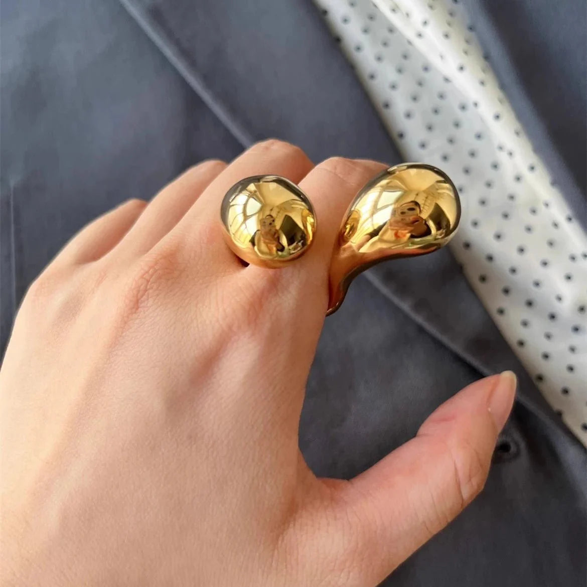 Anillos abiertos elegantes de latón con doble gota de agua para mujer