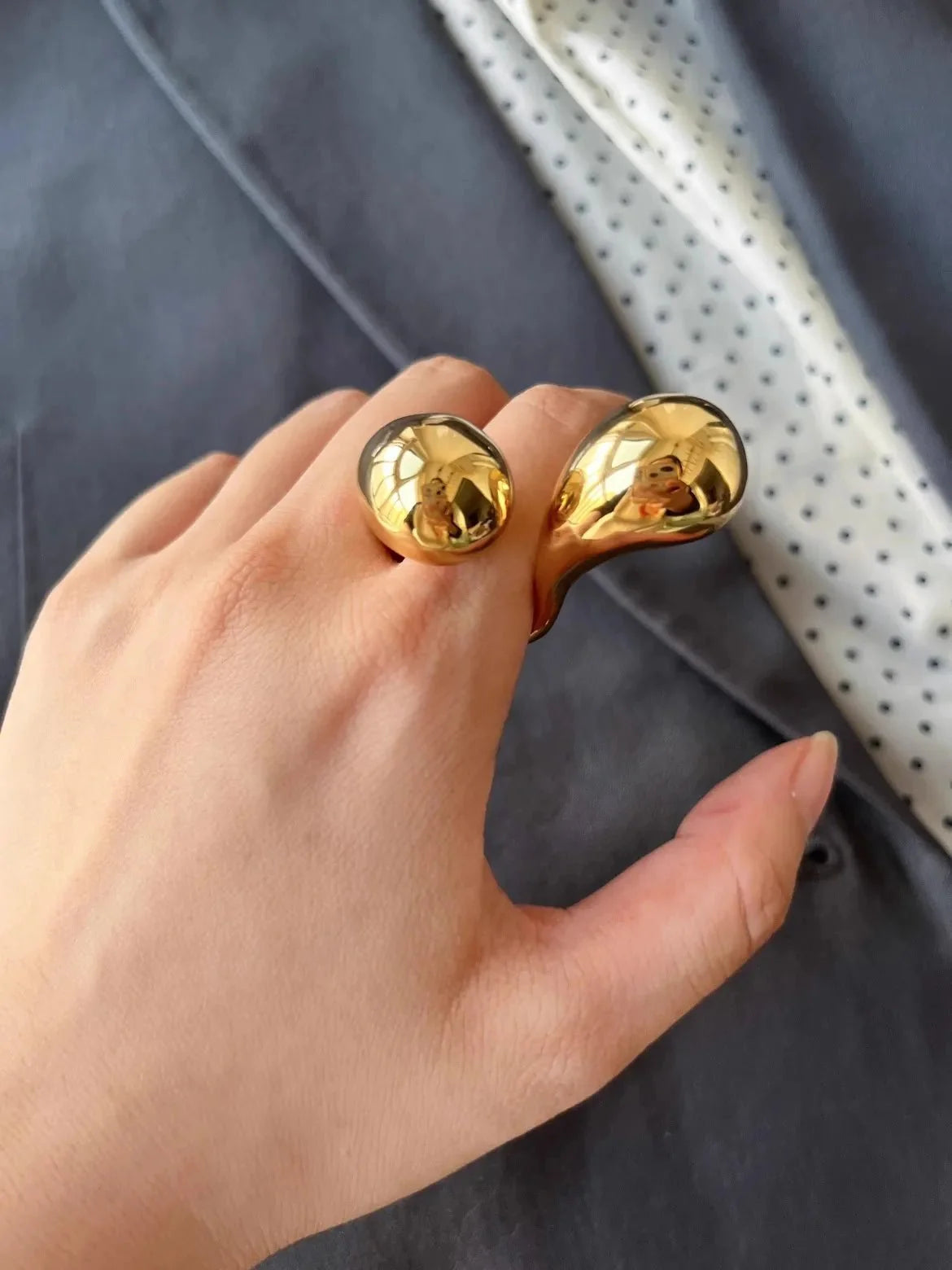 Anillos abiertos elegantes de latón con doble gota de agua para mujer