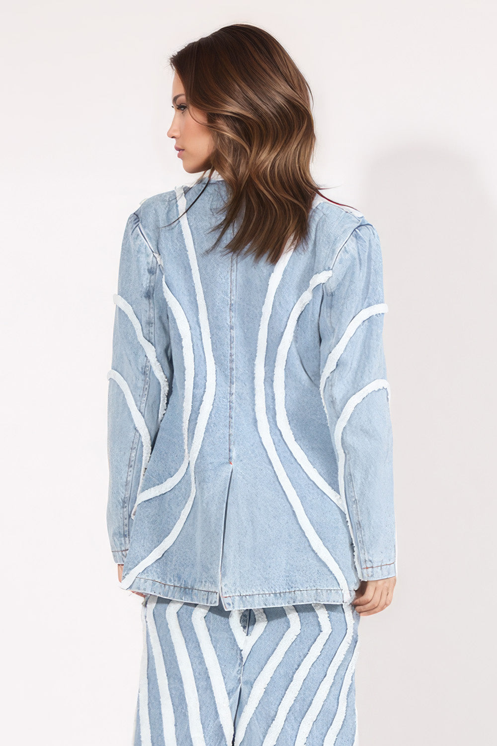 Denim Blazerwith Textured Details - Light Blue