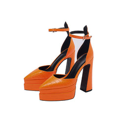 Trendy Pumps mit spitzer Zehenpartie und Plateausohle und klobigem Absatz in Kroko-Optik - Orange