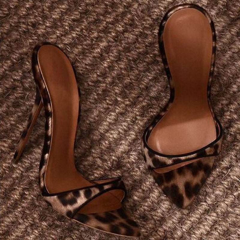 Mules de tacón alto con punta abierta y estampado de leopardo de moda - Marrón