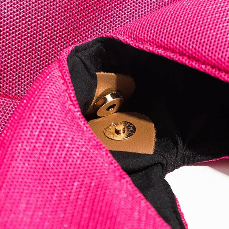 Bolso de lujo de nailon con diseño de cuadrícula triangular: Colección para mujer 2023 