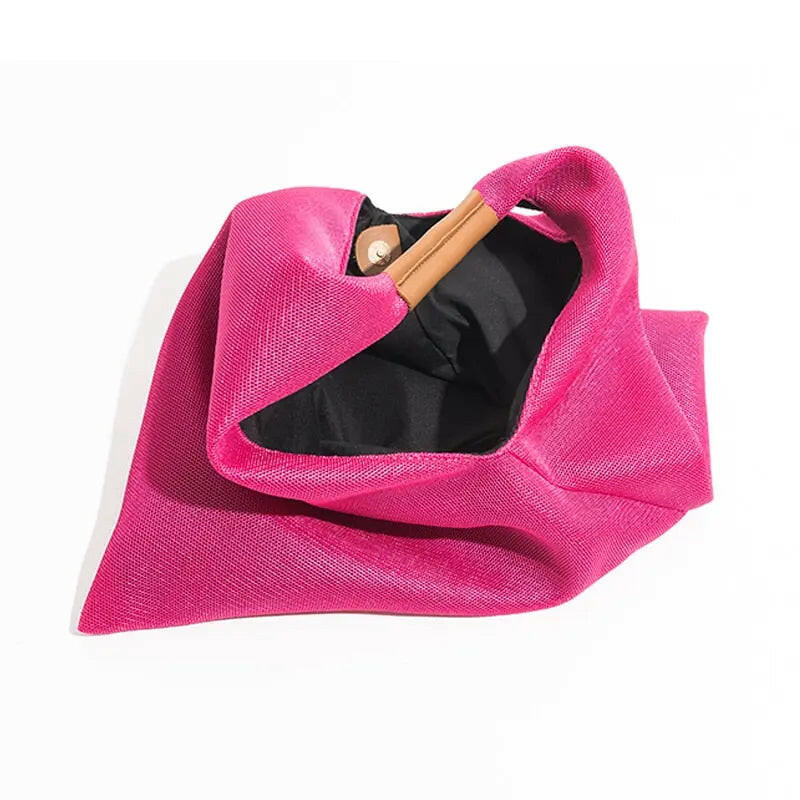 Bolso de lujo de nailon con diseño de cuadrícula triangular: Colección para mujer 2023 