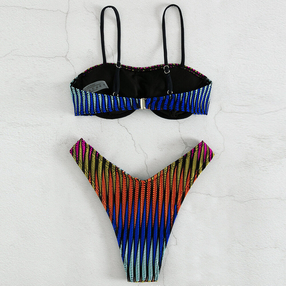 Traje de baño bikini brasileño de dos piezas con aros y corte alto de hojas tropicales