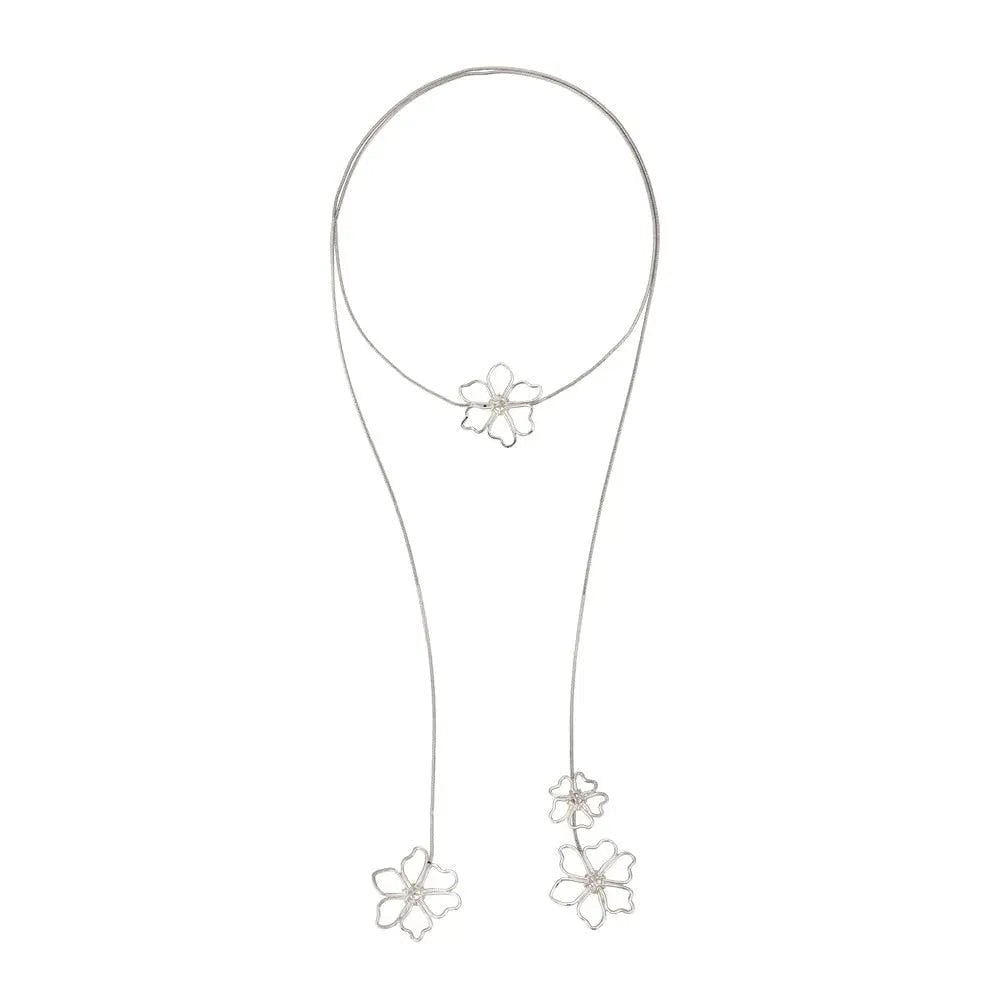 Collar con colgante de flores vintage: elegante joya floral 