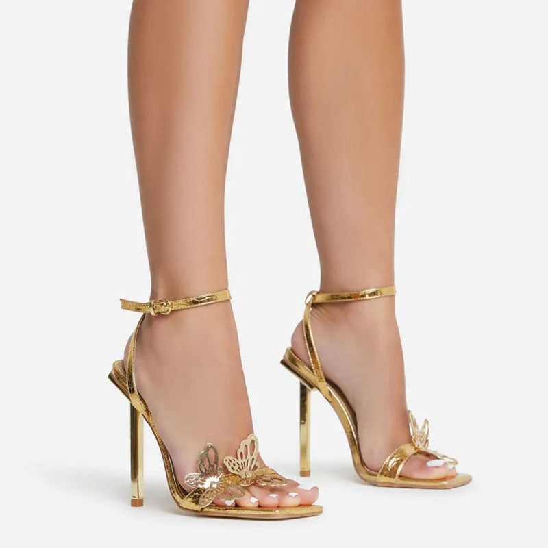 Vivid Schmetterlingsdetail Quadratische Zehensandalen Mit Knöchelriemen Und Stilettoabsatz - Gold