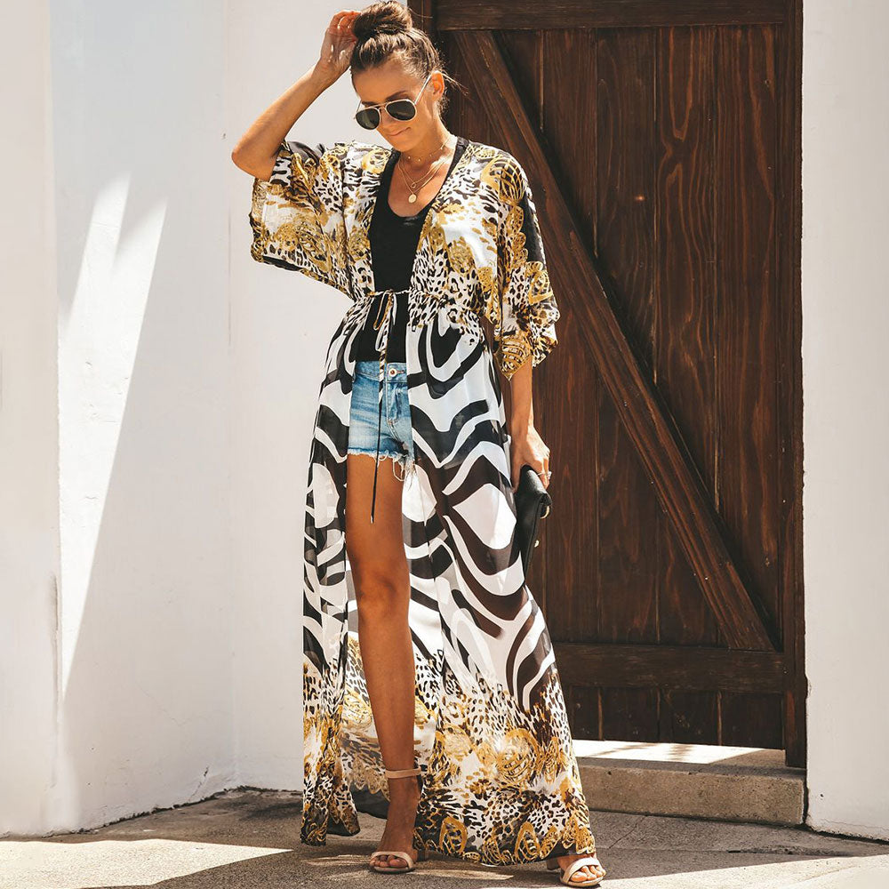 Wild Style – Kurzärmliges Strandkleid aus Chiffon mit Kordelzug und Leopardenmuster